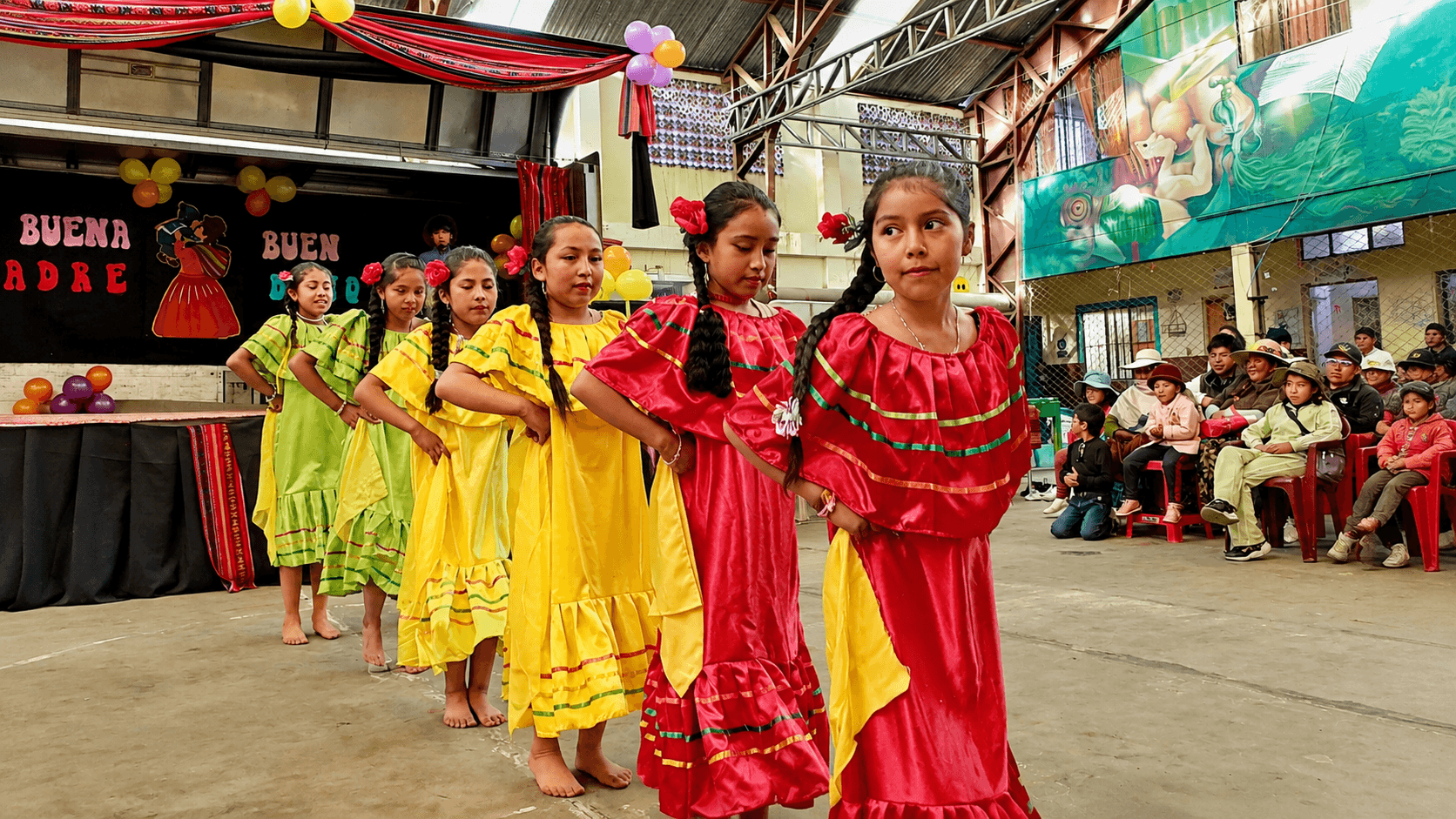 Elenco oficial y actividades culturales de Chasqui